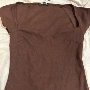 Chocolate sweetheart neckline ribbed top